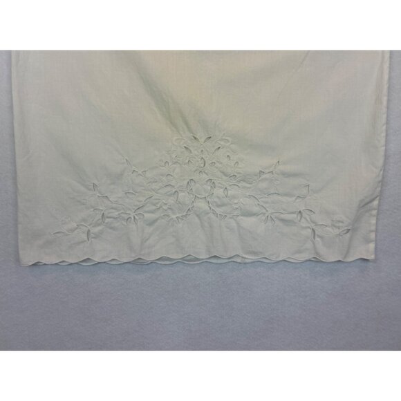 Vintage White Battenberg Pillowcase Embroidered Floral Scalloped Edges - Picture 4 of 8